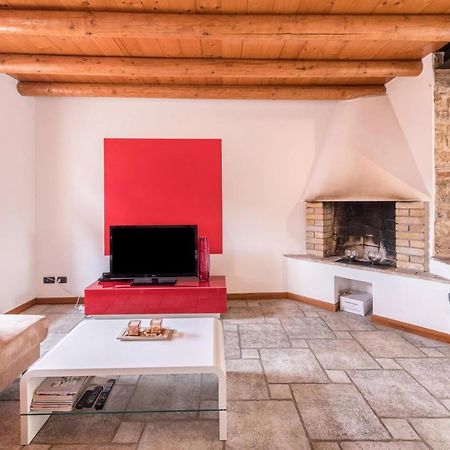 Вилла Casa Rustico Костермано Экстерьер фото