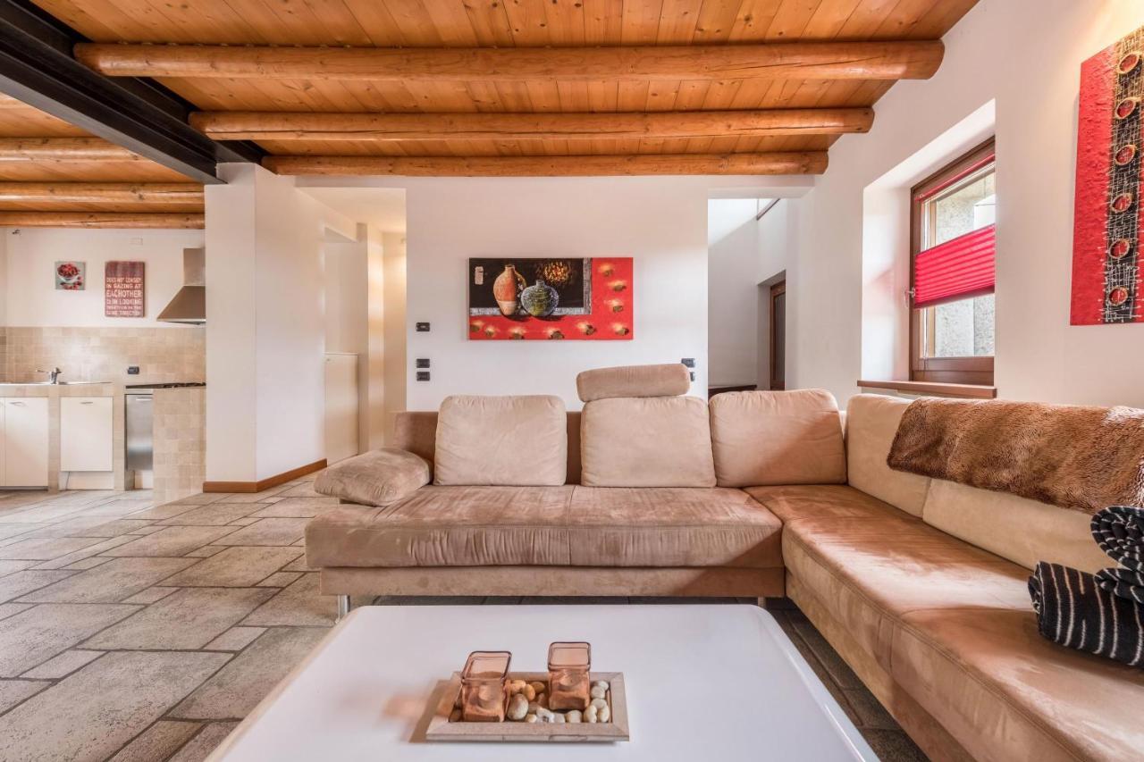 Вилла Casa Rustico Костермано Экстерьер фото