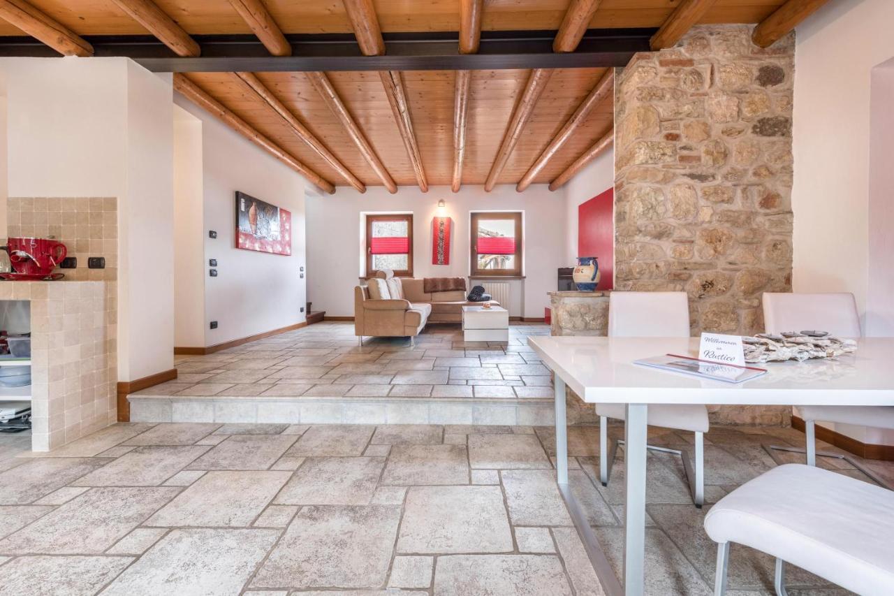 Вилла Casa Rustico Костермано Экстерьер фото