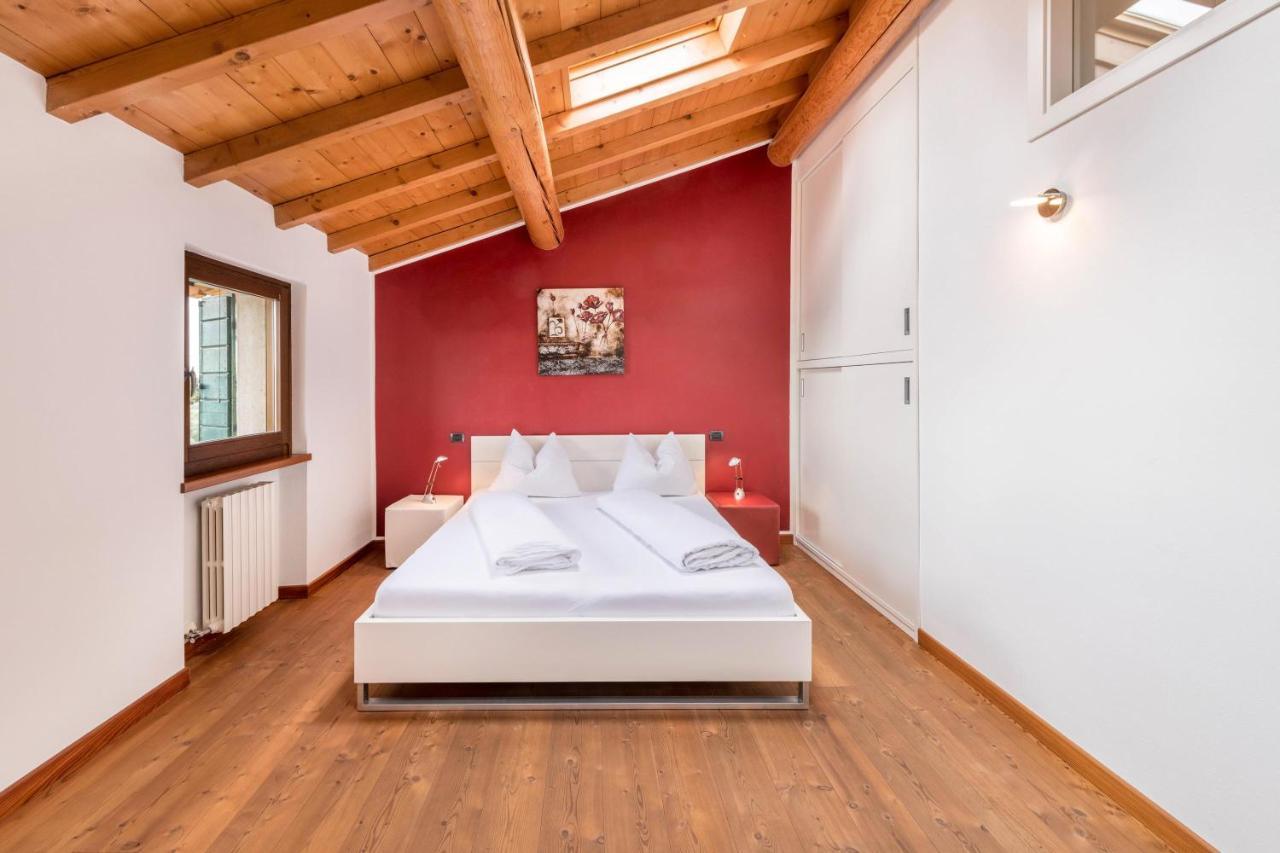 Вилла Casa Rustico Костермано Экстерьер фото